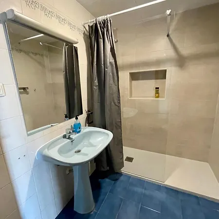 Apartamento En El Corazon De Edificio Azahar *